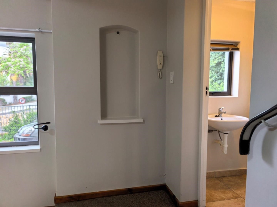 2 Bedroom Property for Sale in Tamboerskloof Western Cape